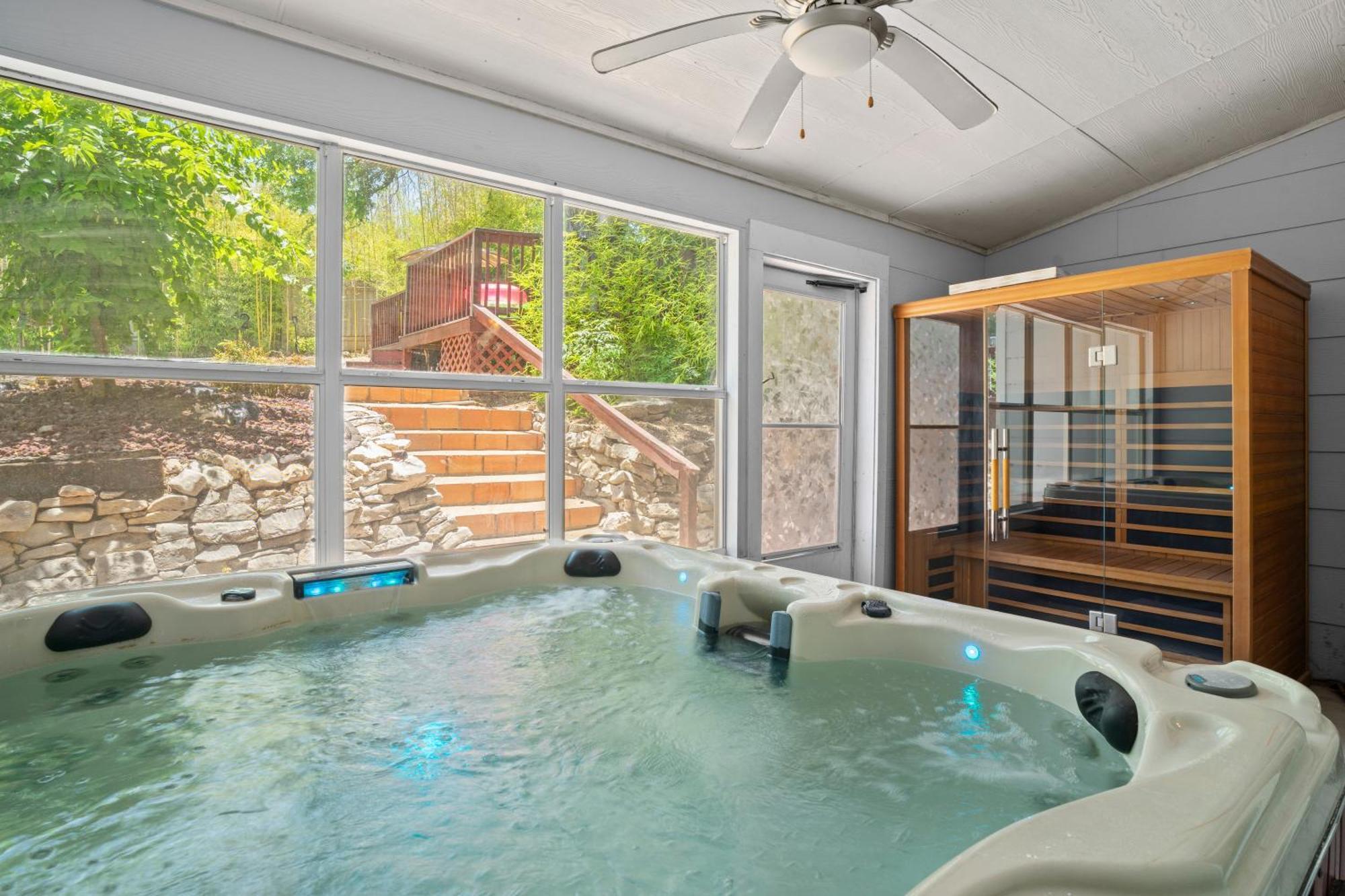 Bamboo Oasis-Relaxing Hot Tub-Family Time San Antonio Exterior foto